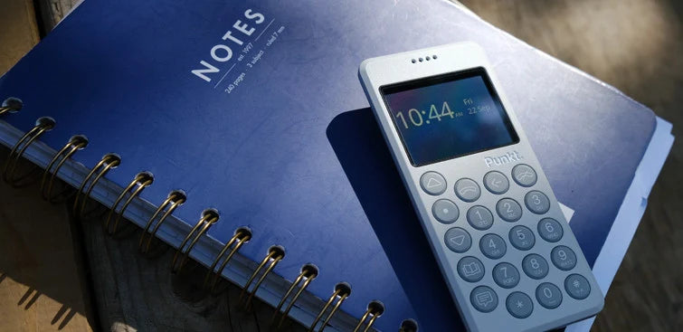 My Smartphone-Free Challenge with Punkt MP02: A Transformative Journey