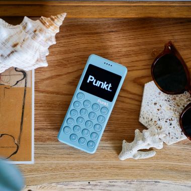 A Partial Retreat with the Punkt. MP02 : Taking a few steps back for ourselves 